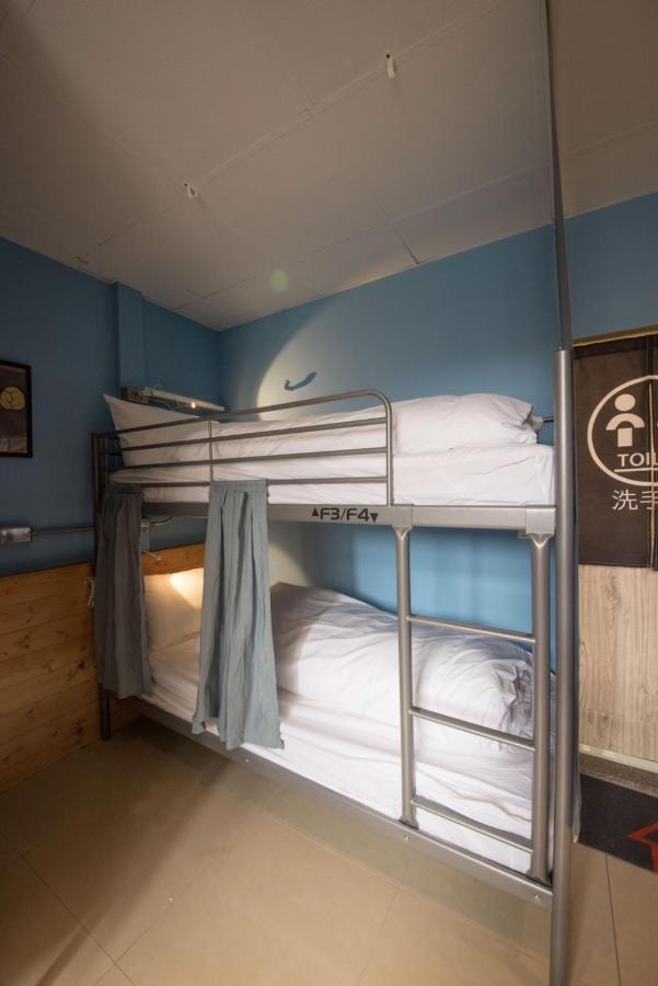 Deer Traveler Hostel Yuchi Extérieur photo