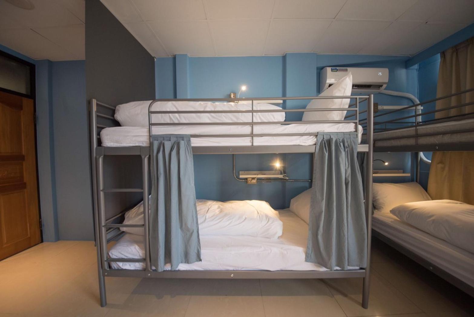Deer Traveler Hostel Yuchi Extérieur photo